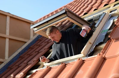 Pose de fenêtres de toit Velux à Ambrault